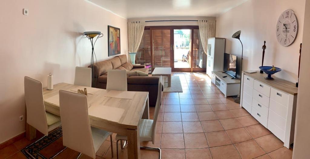 Апартаменты Residencia Cala Dorada Портопетро Экстерьер фото